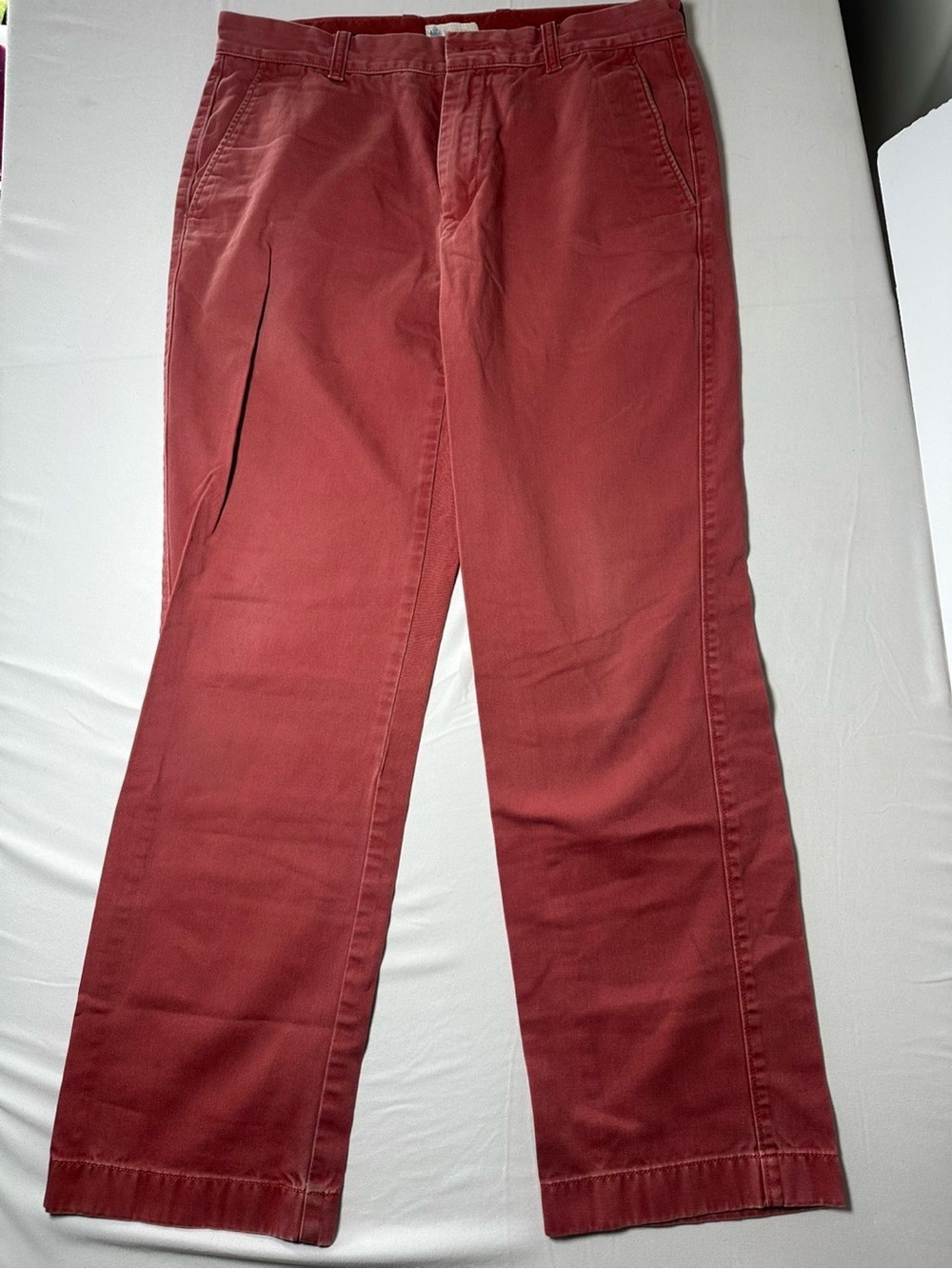 J.Crew Men's Broken-In Chino Pants Size 31x30 - Nantucket Red / Faded Coral